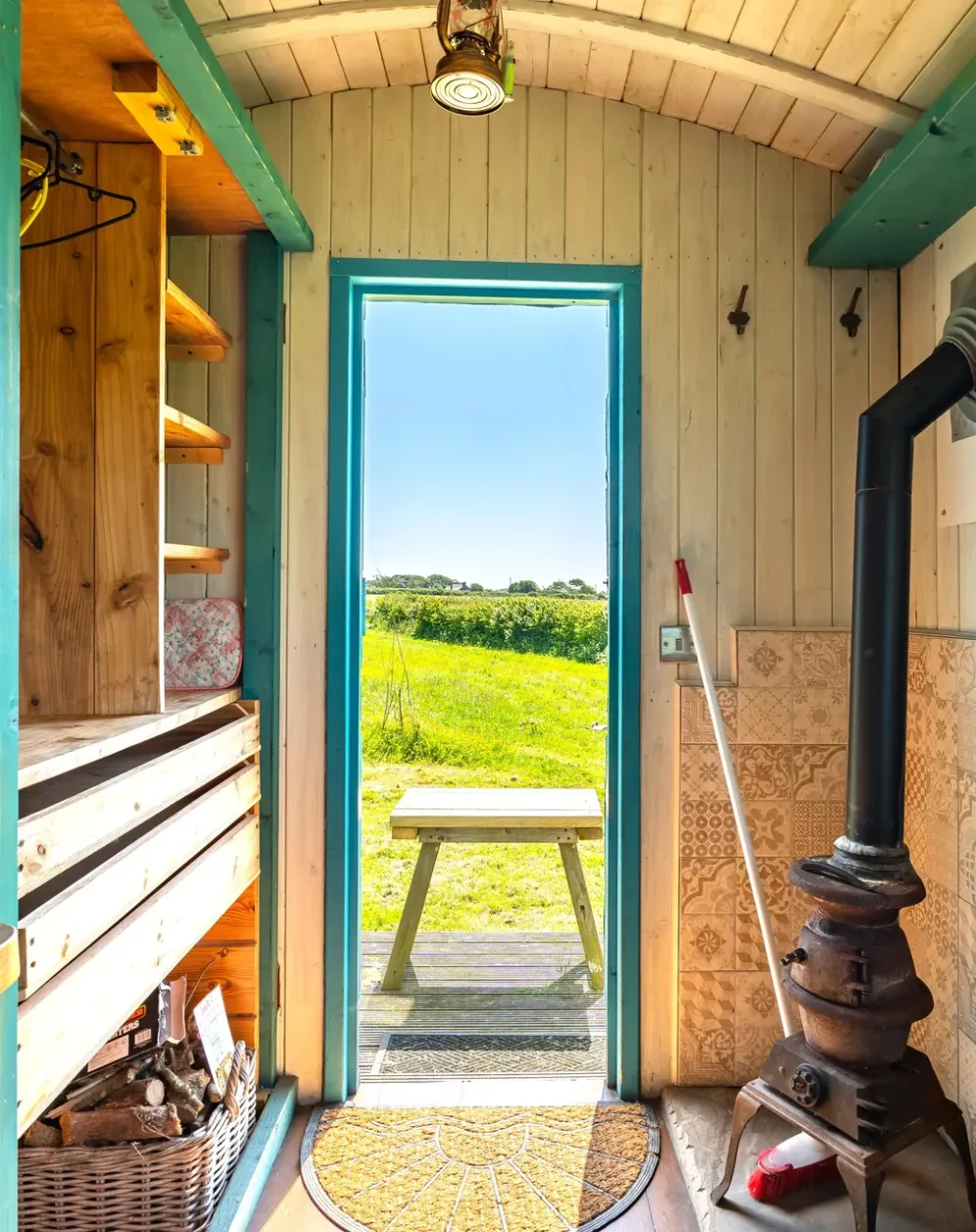 Star Gazer Shepherd's Hut — view 3